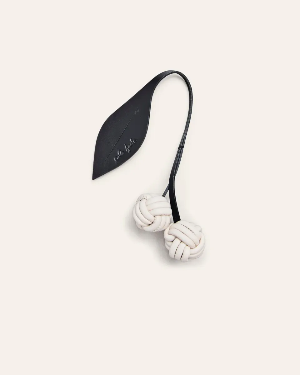 CALAJADE Sailor Cherry veskecharm svart skinn