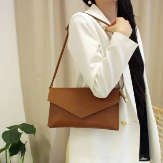 Latalia kuvertveske clutch skinn med skulderreim 28 cm