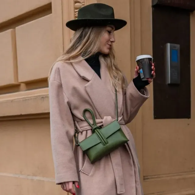 Latalia Barletta miniveske oliven skinn