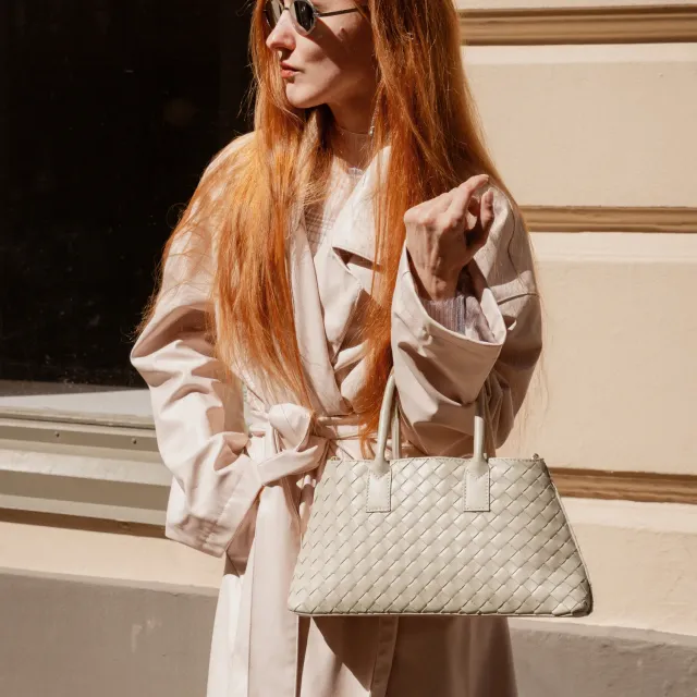 Latalia Vibo håndveske beige ekte skinn