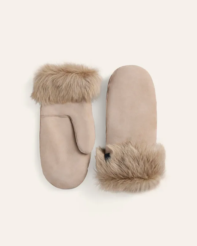 CALAJADE Mila Cuff votter Simply Taupe saueskinn