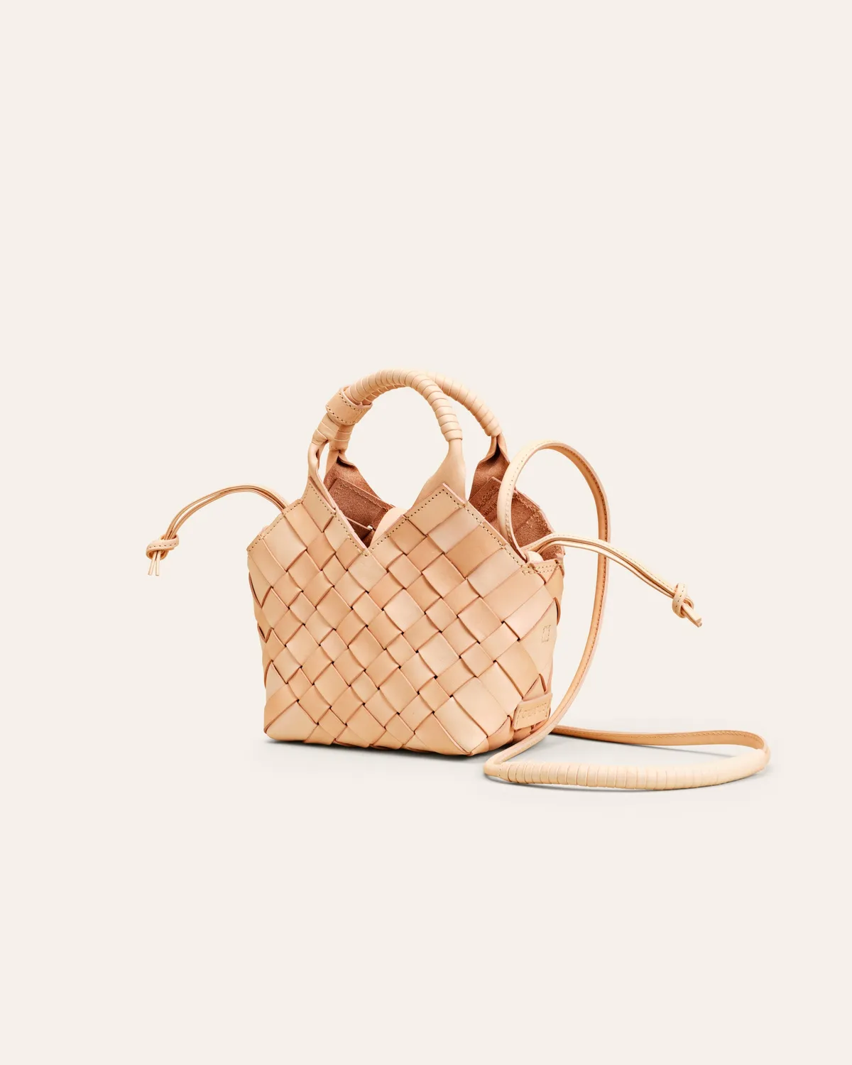 Cala Jade Misu Mini crossbody veske Naturale flettet skinn