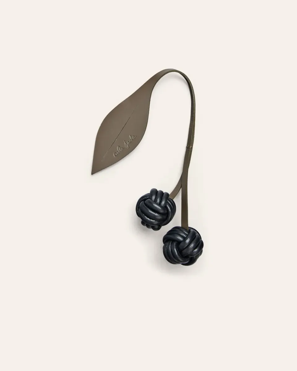 Cala Jade Sailor Cherry Charm Kombu Green – kirsebær