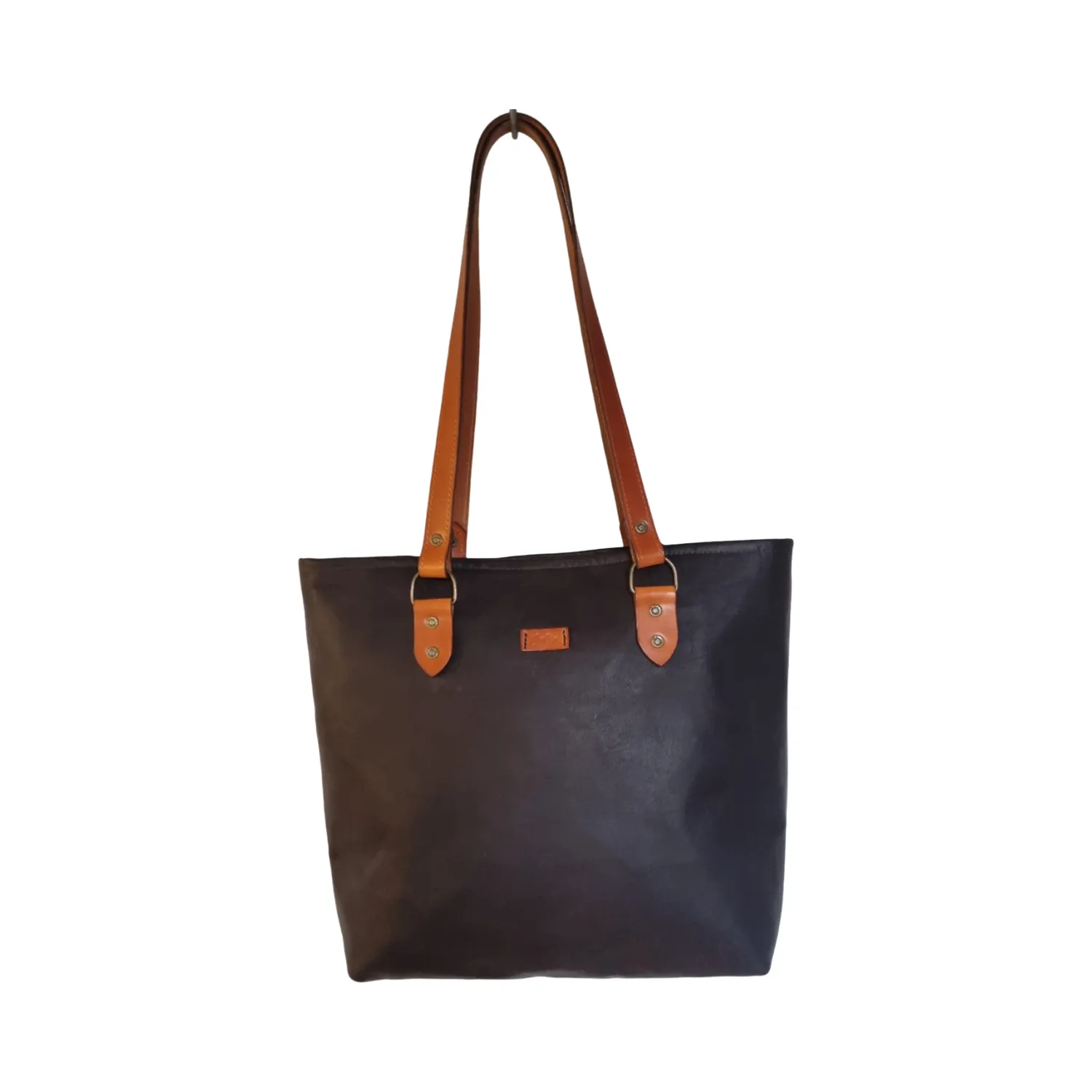 Julia Stray skinnveske sort 38 cm storfe glidelås