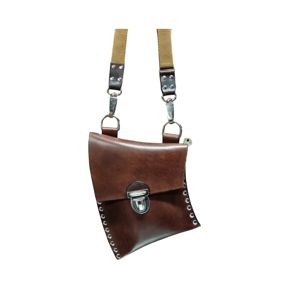 Julia Stray asymmetrisk lærveske S 26x18 cm svart