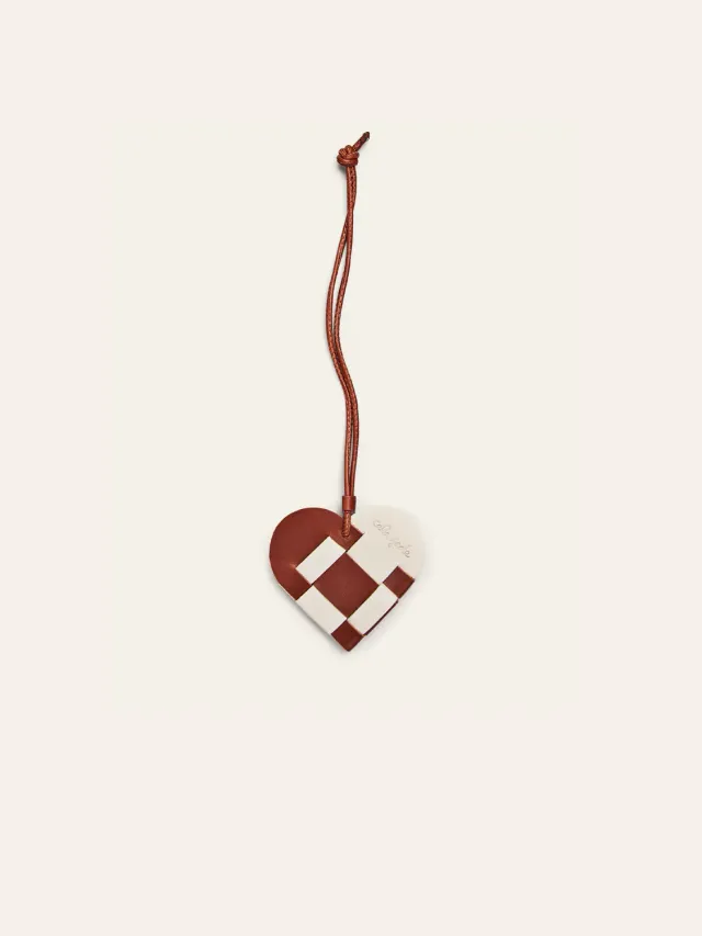 Cala Jade Misu Heart veskecharm Nutmeg Birch skinn