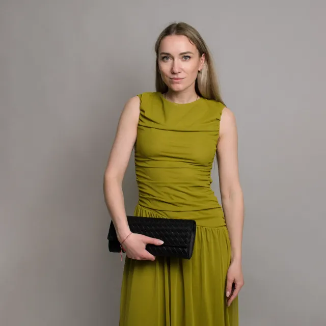 Latalia Aosta clutch nappalær svart 30 cm